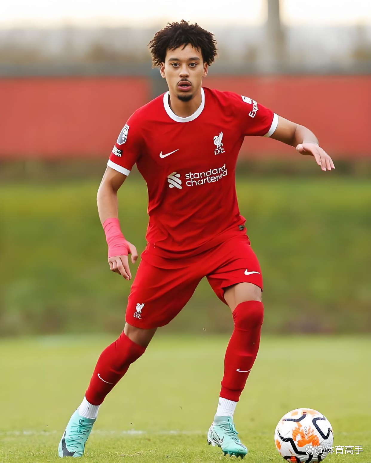 爱游戏网页版 -冲刺阶段足总杯传出新动向，萨克拉门托国王绝杀压哨，管理层表态：更衣室稳定，控场能力受关注的简单介绍