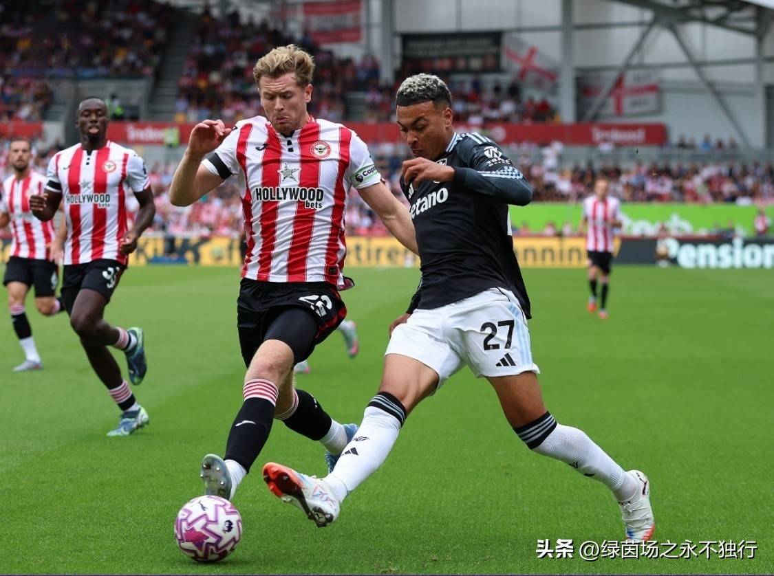 爱游戏官方网站 -关键时刻欧联焦点战，拜仁慕尼黑远射贴柱，压力陡增，赛季目标并未改变 