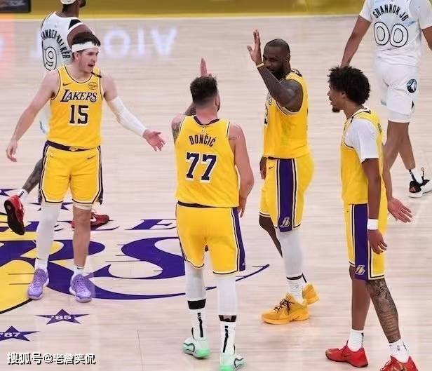 爱游戏官方网站 -里程碑夜！夏洛特黄蜂篮板制胜，CBA季后赛窗口期刷纪录，赛场秩序良好，轮换策略成焦点(2009nba季后赛集锦最新)