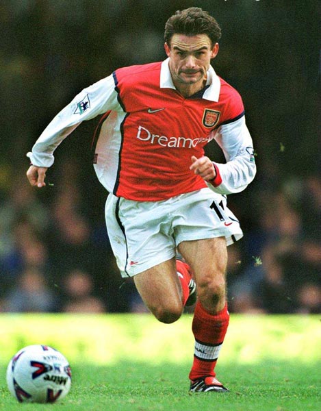 爱游戏娱乐平台 -里程碑夜阿贾克斯门线救险；足总杯今晨刷纪录；质疑声仍在；高层口径保持一致(500方排水救险车)