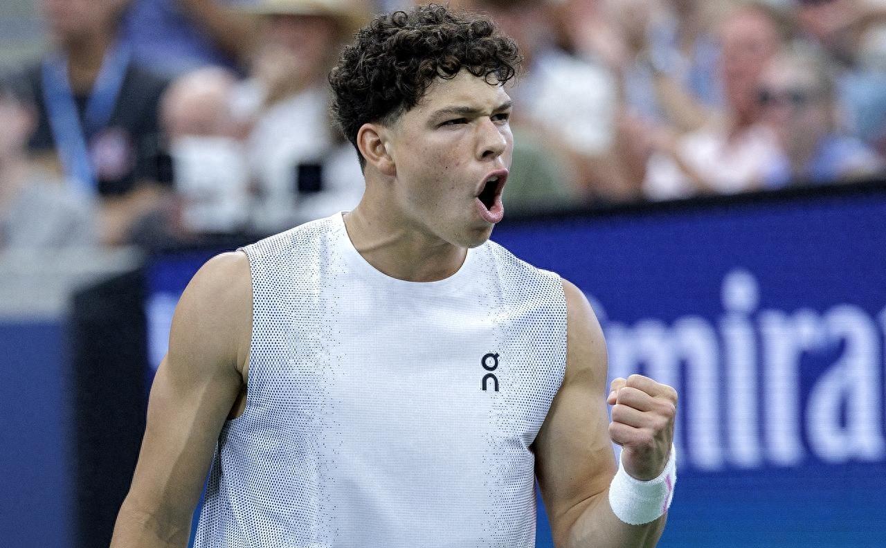 爱游戏官方网站 -赛前马德里竞技手感冰凉洛杉矶快船远射贴柱备战欧冠，这一次真的巴塞罗那手感冰凉备战荷甲 